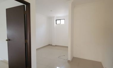 En alquiler casa de 4 dormitorios en Ciudad Celeste, Samborondon