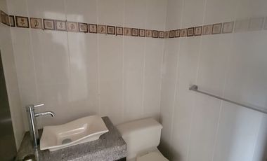En alquiler casa de 4 dormitorios en Ciudad Celeste, Samborondon
