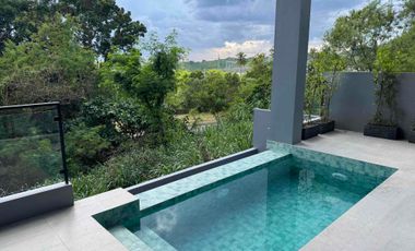 Overlooking Brand New Luxurious High Ceiling Home with Dipping Pool (Jacuzzi) - Semi Furnished