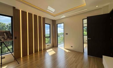 Overlooking Brand New Luxurious High Ceiling Home with Dipping Pool (Jacuzzi) - Semi Furnished