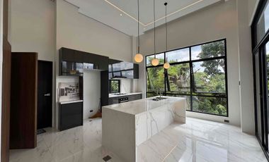 Overlooking Brand New Luxurious High Ceiling Home with Dipping Pool (Jacuzzi) - Semi Furnished