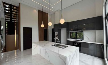 Overlooking Brand New Luxurious High Ceiling Home with Dipping Pool (Jacuzzi) - Semi Furnished