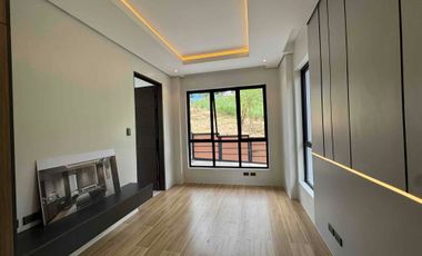Overlooking Brand New Luxurious High Ceiling Home with Dipping Pool (Jacuzzi) - Semi Furnished
