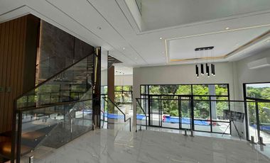 Overlooking Brand New Luxurious High Ceiling Home with Dipping Pool (Jacuzzi) - Semi Furnished