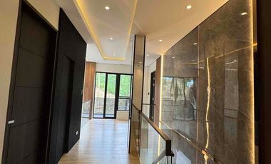 Overlooking Brand New Luxurious High Ceiling Home with Dipping Pool (Jacuzzi) - Semi Furnished