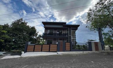 Overlooking Brand New Luxurious High Ceiling Home with Dipping Pool (Jacuzzi) - Semi Furnished