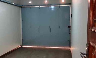 DIJUAL RUMAH SIAP HUNI 2 LANTAI DI KOMPLEK BATUNUNGGAL BANDUNG