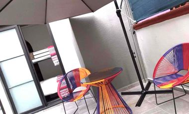 Pequeño estudio con terraza privada
