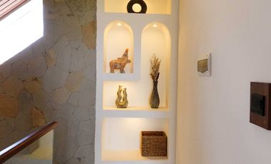 2-Bedroom Villa with Bright Open Living Spaces in Cepaka