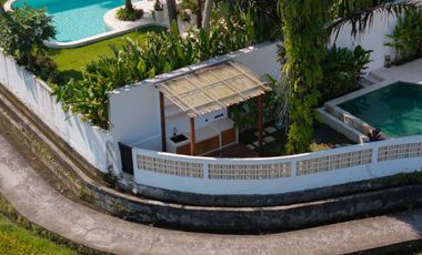 2-Bedroom Villa with Bright Open Living Spaces in Cepaka