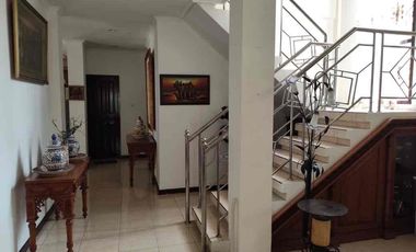 RUMAH MEWAH DI JALAN UTAMA WIKA SIAP HUNI LOKASI PREMIUM