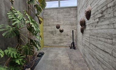 SUPER LUXURIOUS VILLA LEASEHOLD 30 YEARS IN UMALAS