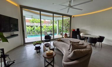 SUPER LUXURIOUS VILLA LEASEHOLD 30 YEARS IN UMALAS