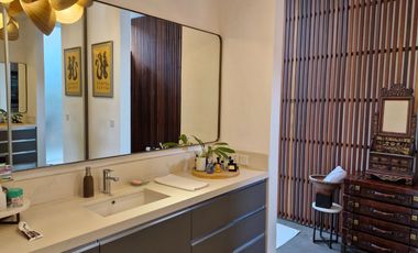 SUPER LUXURIOUS VILLA LEASEHOLD 30 YEARS IN UMALAS