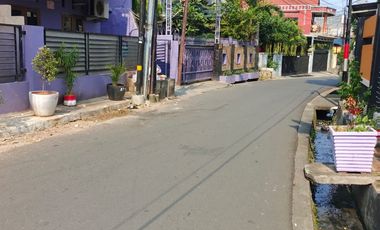 Disewakan Rumah Luas 400 meter di Pondok Bambu Duren Sawit Jakarta Timur