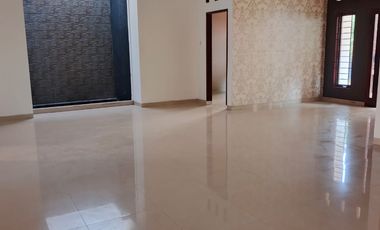 Disewakan Rumah Luas 400 meter di Pondok Bambu Duren Sawit Jakarta Timur