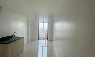 FOR RENT STUDIO UNIT WITH BALCONY AT COHO TAGUIG