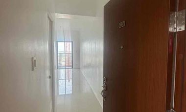 FOR RENT STUDIO UNIT WITH BALCONY AT COHO TAGUIG
