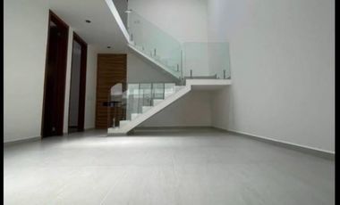 RENTA DE CASA EN BARRANCA DEL REFUGIO