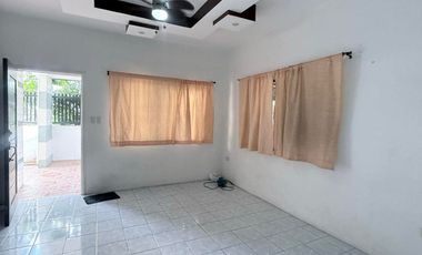 Corner House bungalow with 3bedrooms for sale inside Diamond Subdivision near Mac Arthur Highway and Robinsons Balibago in Angeles City Pampanga