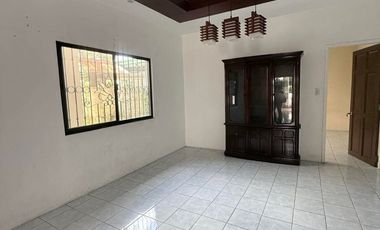 Corner House bungalow with 3bedrooms for sale inside Diamond Subdivision near Mac Arthur Highway and Robinsons Balibago in Angeles City Pampanga