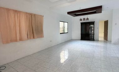 Corner House bungalow with 3bedrooms for sale inside Diamond Subdivision near Mac Arthur Highway and Robinsons Balibago in Angeles City Pampanga