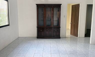 Corner House bungalow with 3bedrooms for sale inside Diamond Subdivision near Mac Arthur Highway and Robinsons Balibago in Angeles City Pampanga