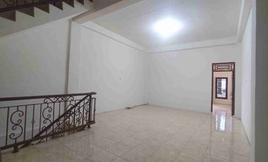 Disewakan Rumah Jalan Rajawali Palembang