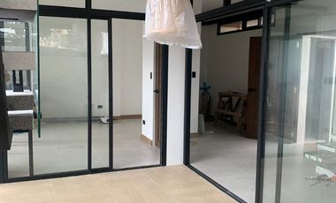 FOR SALE: Villa/Resort Style Designer House in Greenwoods Executive Village