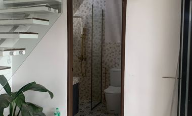 FOR SALE: Villa/Resort Style Designer House in Greenwoods Executive Village