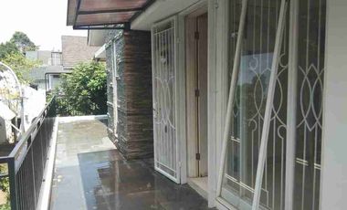 Rumah Hook di Emerald Sektor 9 Bintaro Jaya
