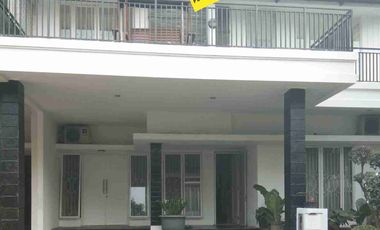 Rumah Hook di Emerald Sektor 9 Bintaro Jaya
