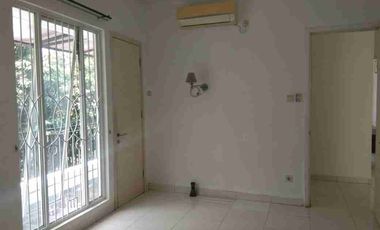 Rumah Hook di Emerald Sektor 9 Bintaro Jaya