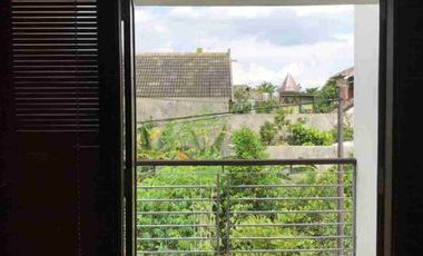 Dijual Cepat Rumah Super Strategis Laweyan,Surakarta Luas 100m2