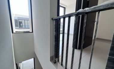 Disewakan rumah PIK 2 milenial rumah 2 kamar 2 lantai