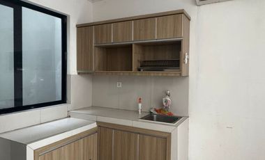 Disewakan Rumah PIK 2 Milenial ada KitchenSet 3AC cuma 35Juta/thn