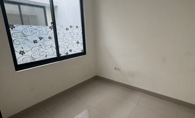 Disewakan Rumah PIK 2 Milenial ada KitchenSet 3AC cuma 35Juta/thn