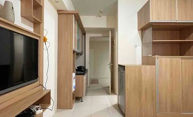 disewakan unit studio lantai 15 bisa bayar bulnan apartemen Pakubuwono terrace jakarta selatan