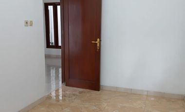 Disewakan Rumah 2 Lantai di Jalan Drupada, Tegal Gundil, Bogor
