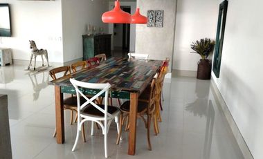 PLAYA SALGUERO - En Venta Fascinante Apartamento 4 habitaciones 5 baños frente al mar