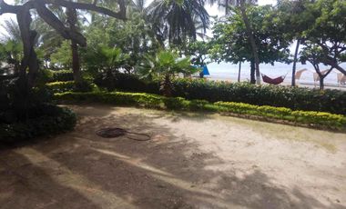 PLAYA SALGUERO - En Venta Fascinante Apartamento 4 habitaciones 5 baños frente al mar