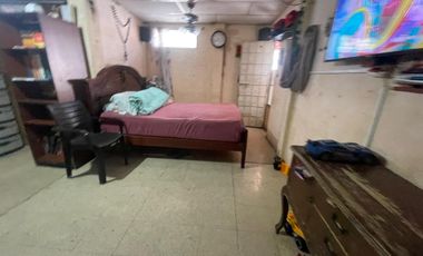 CIUDADELA IETEL VENDO PRECIOSA VILLA UNA PLANTA,  ESQUINERA, TRES DORMITORIOS, OPORTUNIDAD