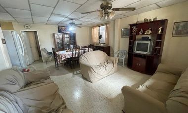 CIUDADELA IETEL VENDO PRECIOSA VILLA UNA PLANTA,  ESQUINERA, TRES DORMITORIOS, OPORTUNIDAD