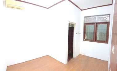 MOVE-IN READY 2-STORY HOUSE – STRATEGIC LOCATION NEAR PONDOK GEDE MALL