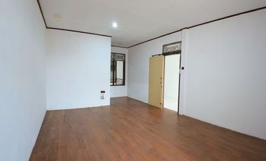 MOVE-IN READY 2-STORY HOUSE – STRATEGIC LOCATION NEAR PONDOK GEDE MALL