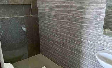 disewakan rumah minimalis rapi siap huni di citraland