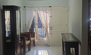 Dijual Rumah Cantik 2 Lt Dalam Perumahan Area Condongcatur