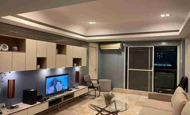 Spacious and fully interior unit for rent at Legazpi Village Makati