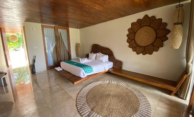 tropical garden villa full pengelolaan management profesional