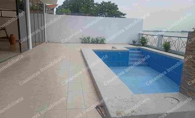 Renta de hermosa casa en urbanización Aquamarina en Samborondón